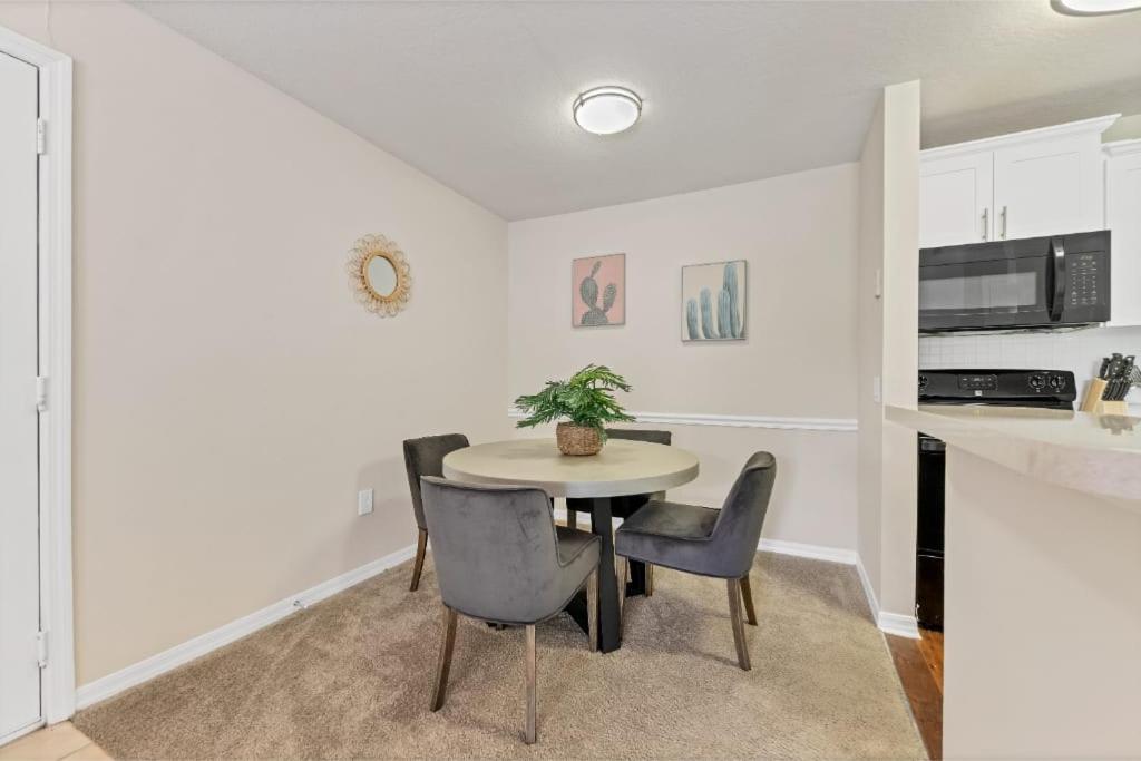 Designed 2Br With Balcony Pool And Gym Appartement Bradenton Buitenkant foto
