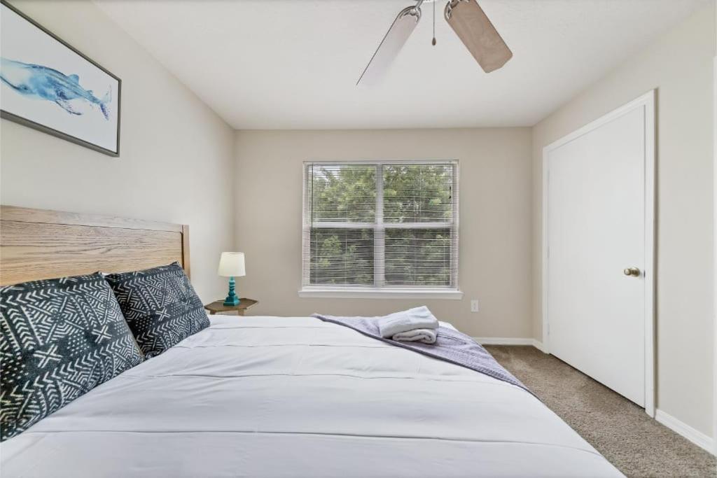 Designed 2Br With Balcony Pool And Gym Appartement Bradenton Buitenkant foto